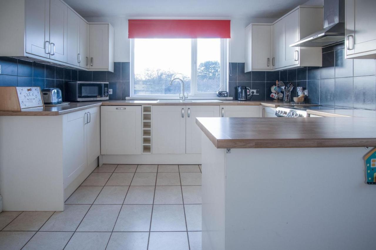 Maytree Cottage - 4 Bedroom Holiday Home - Tenby Zewnętrze zdjęcie