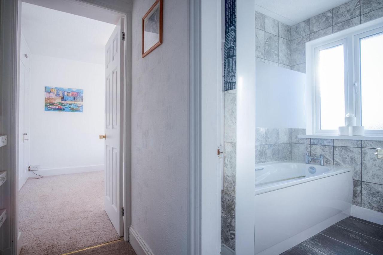 Maytree Cottage - 4 Bedroom Holiday Home - Tenby Zewnętrze zdjęcie