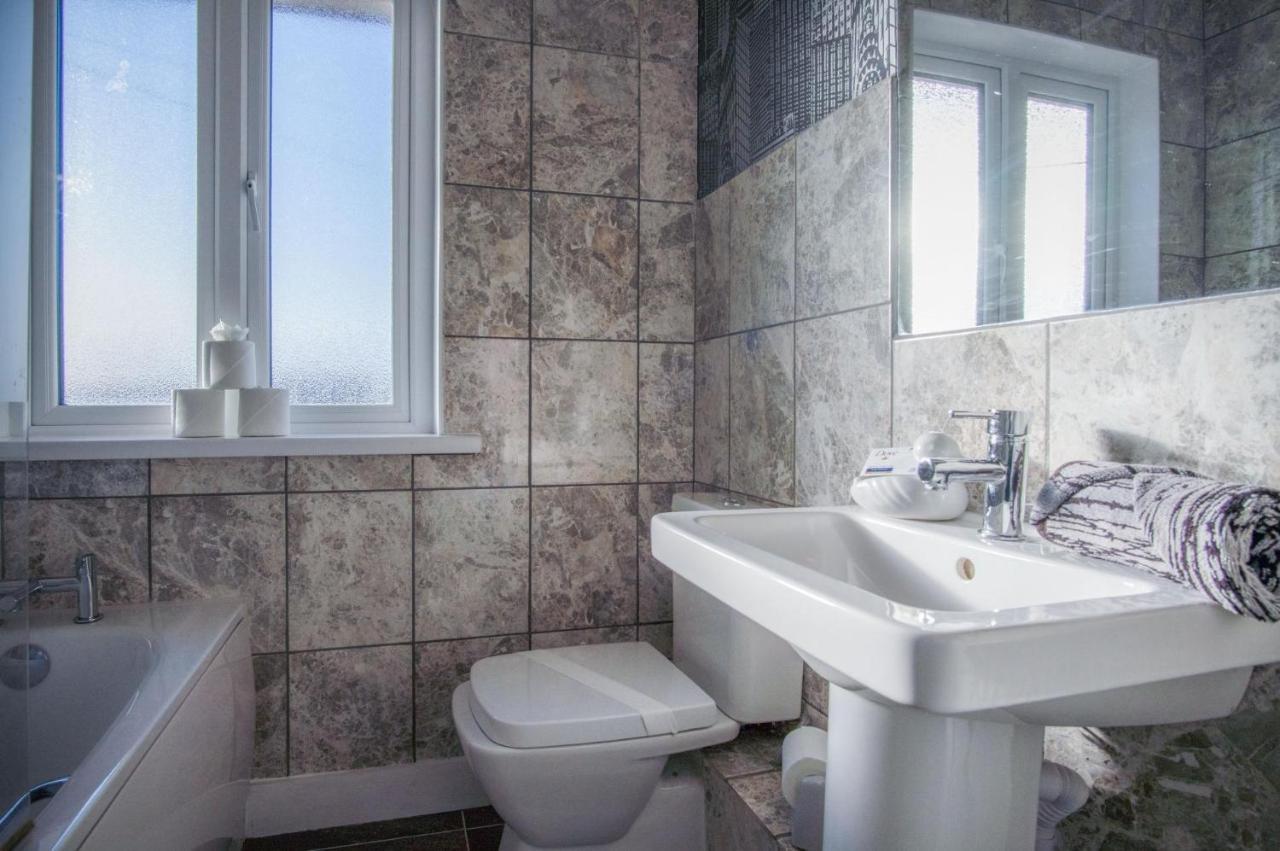 Maytree Cottage - 4 Bedroom Holiday Home - Tenby Zewnętrze zdjęcie