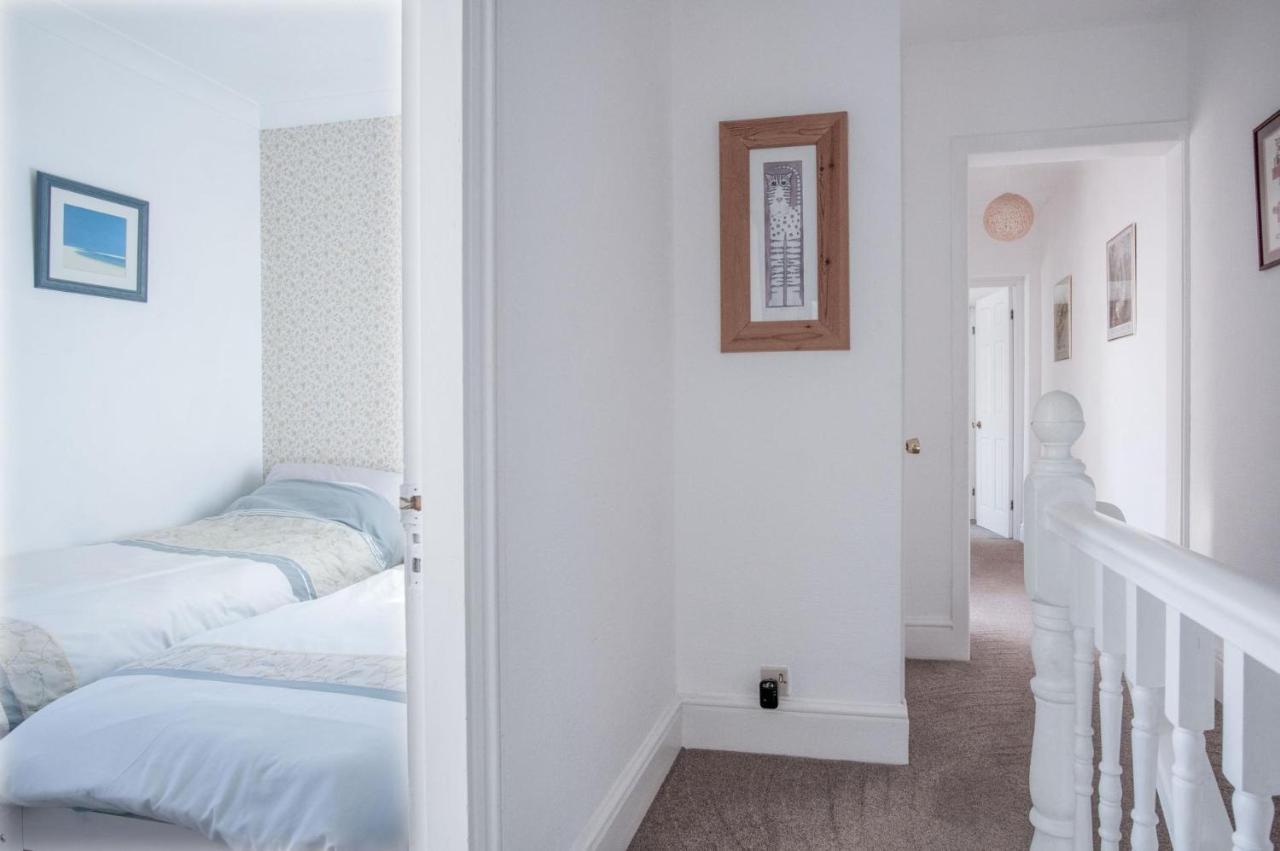 Maytree Cottage - 4 Bedroom Holiday Home - Tenby Zewnętrze zdjęcie